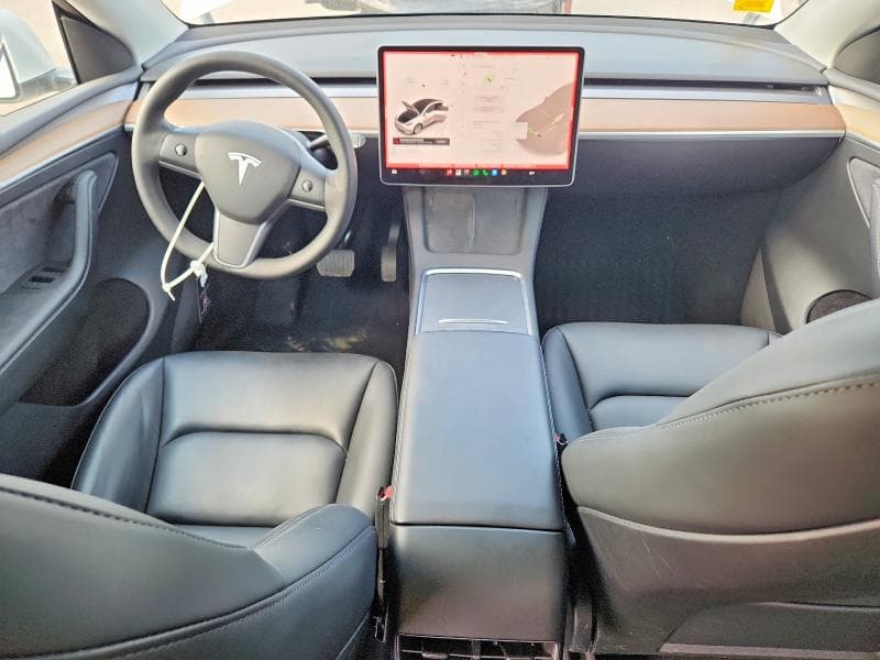2023 TESLA MODEL Y 8