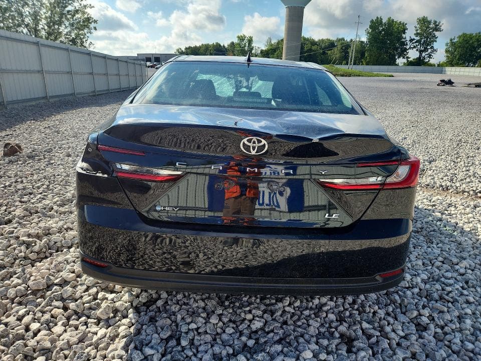 2025 TOYOTA CAMRY LE 6