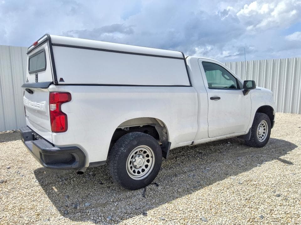 2023 CHEVROLET SILVERADO C1500 3