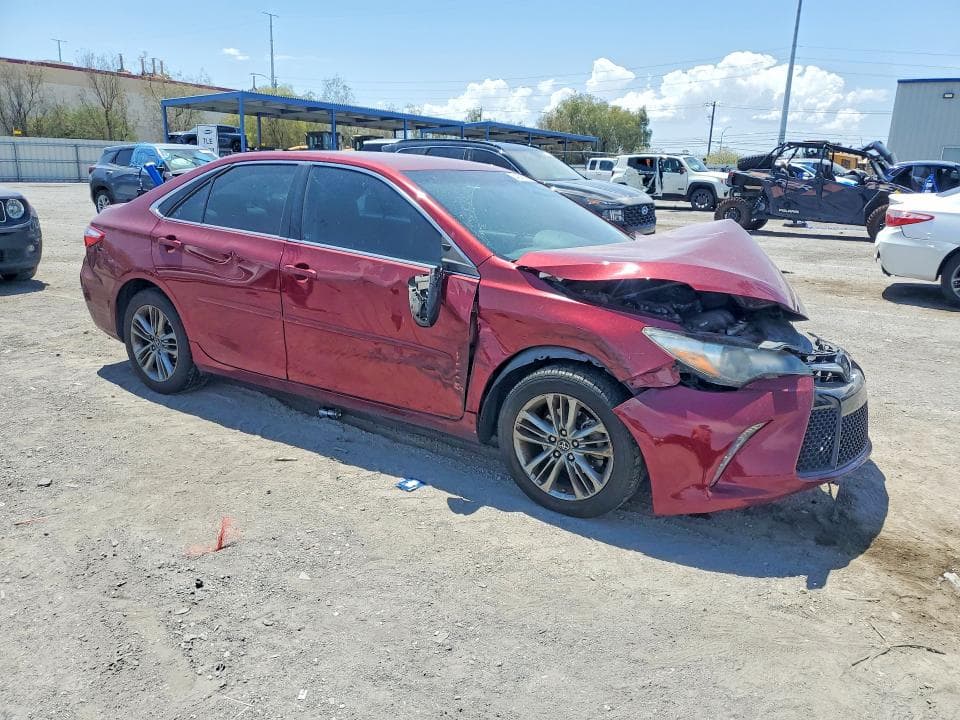 2017 TOYOTA CAMRY SE 4