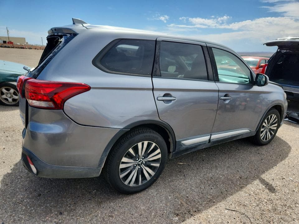2019 MITSUBISHI OUTLANDER SE 3