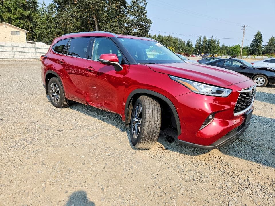 2020 TOYOTA HIGHLANDER XLE 4