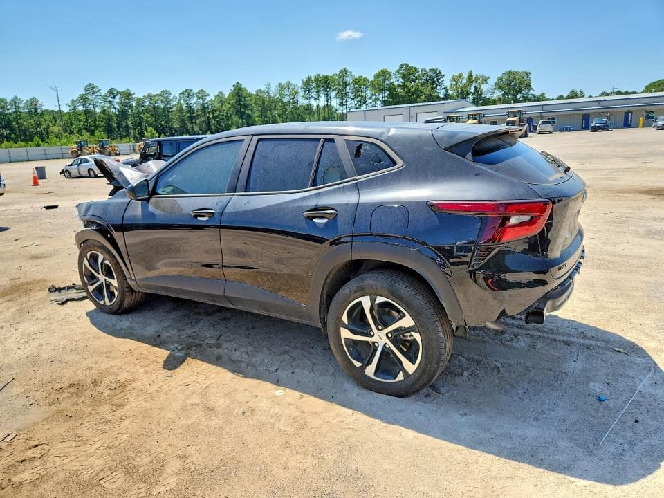 2024 CHEVROLET TRAX 1RS 2