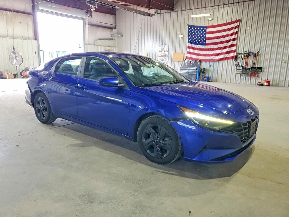 2023 HYUNDAI ELANTRA SEL 4