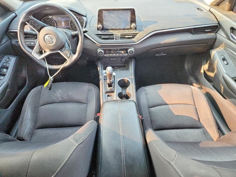 2019 NISSAN ALTIMA SV 8