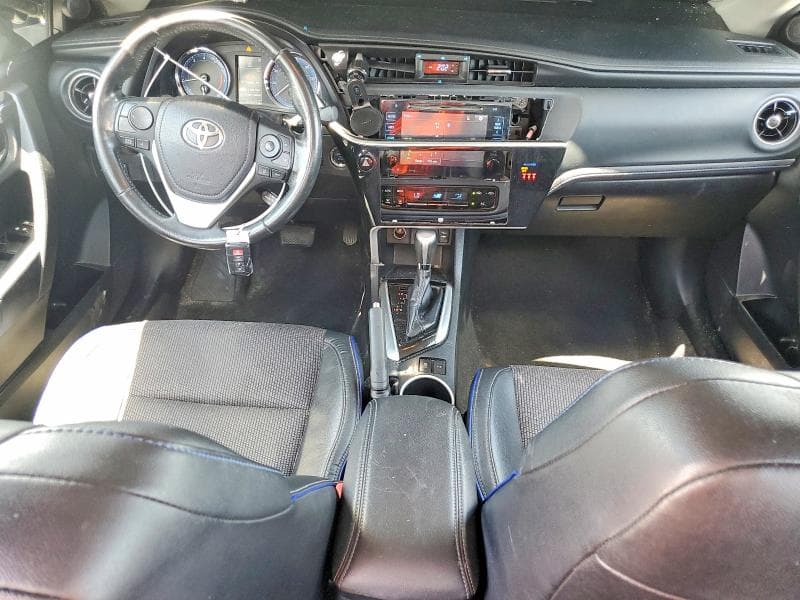 2018 TOYOTA COROLLA SE 8