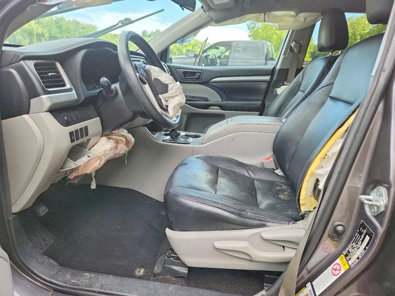 2018 TOYOTA HIGHLANDER LE 7