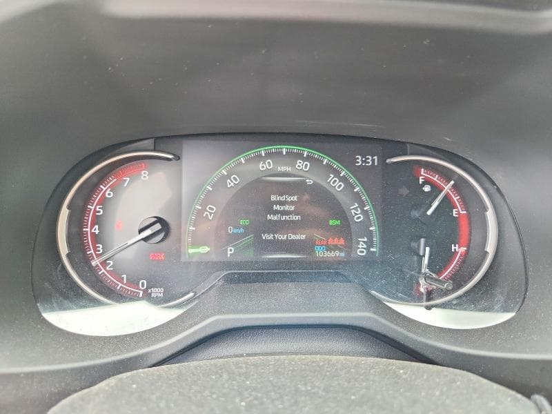 2023 TOYOTA RAV4 XLE 9