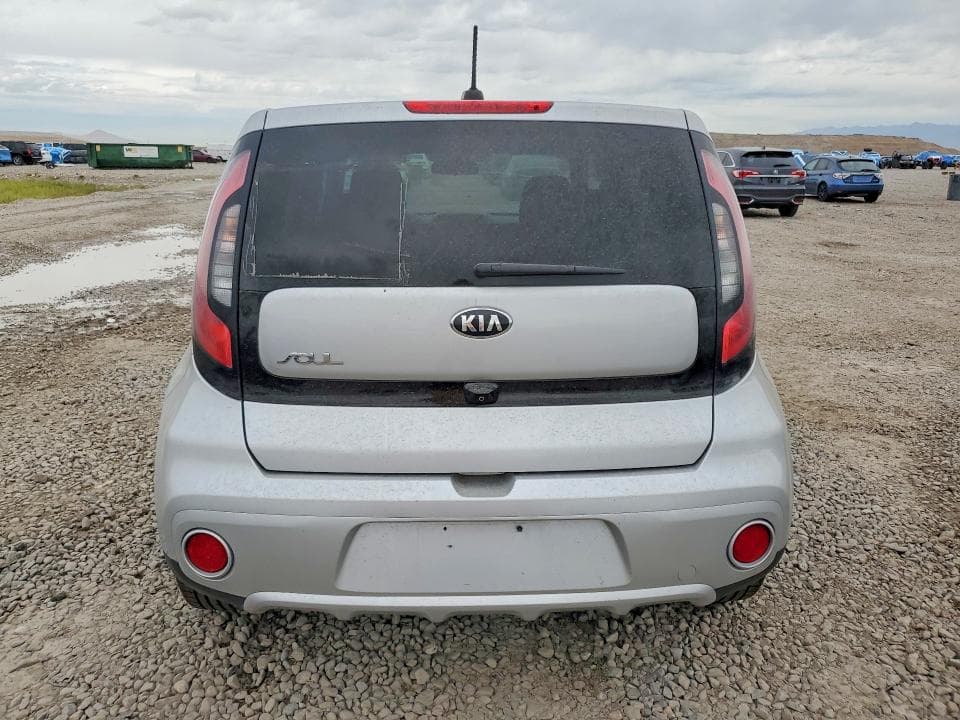 2018 KIA SOUL + 6