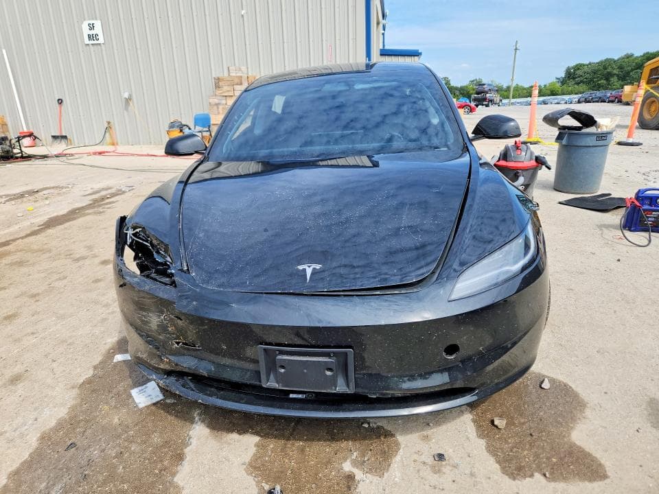2025 TESLA MODEL 3 5