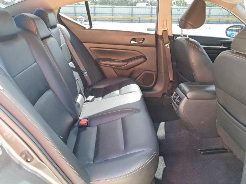 2019 NISSAN ALTIMA SL 10