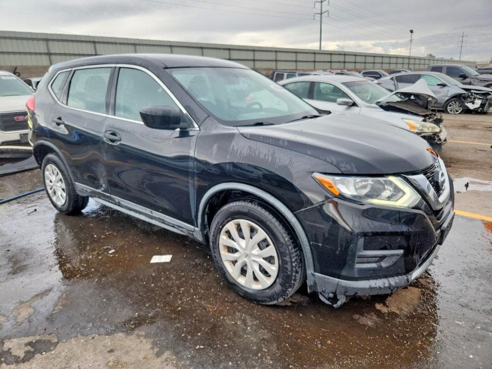 2017 NISSAN ROGUE S 4