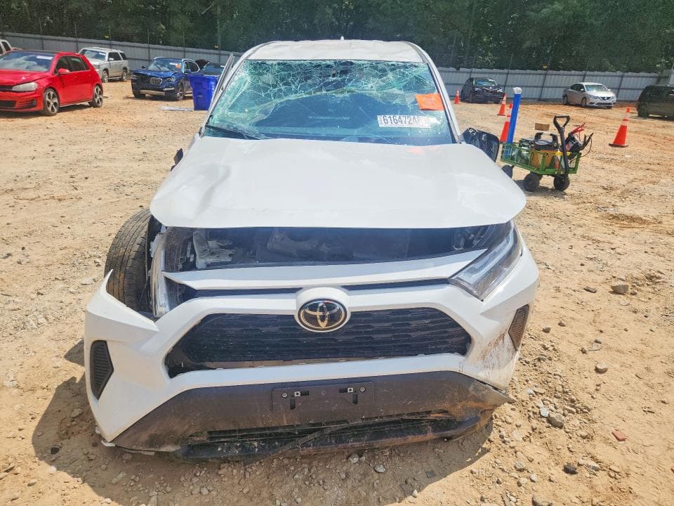 2023 TOYOTA RAV4 LE 5