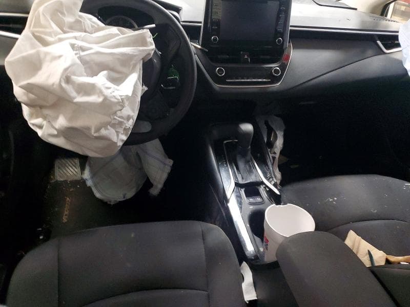 2020 TOYOTA COROLLA LE 8