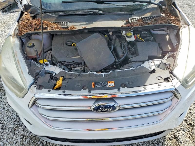 2017 FORD ESCAPE SE 12