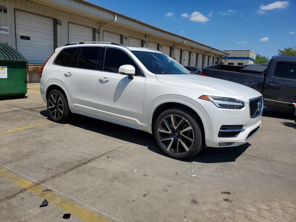 2017 VOLVO XC90 T5 4
