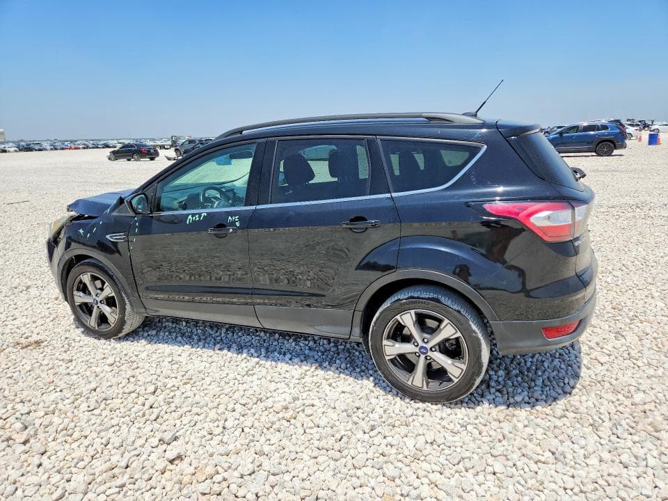 2017 FORD ESCAPE SE 2