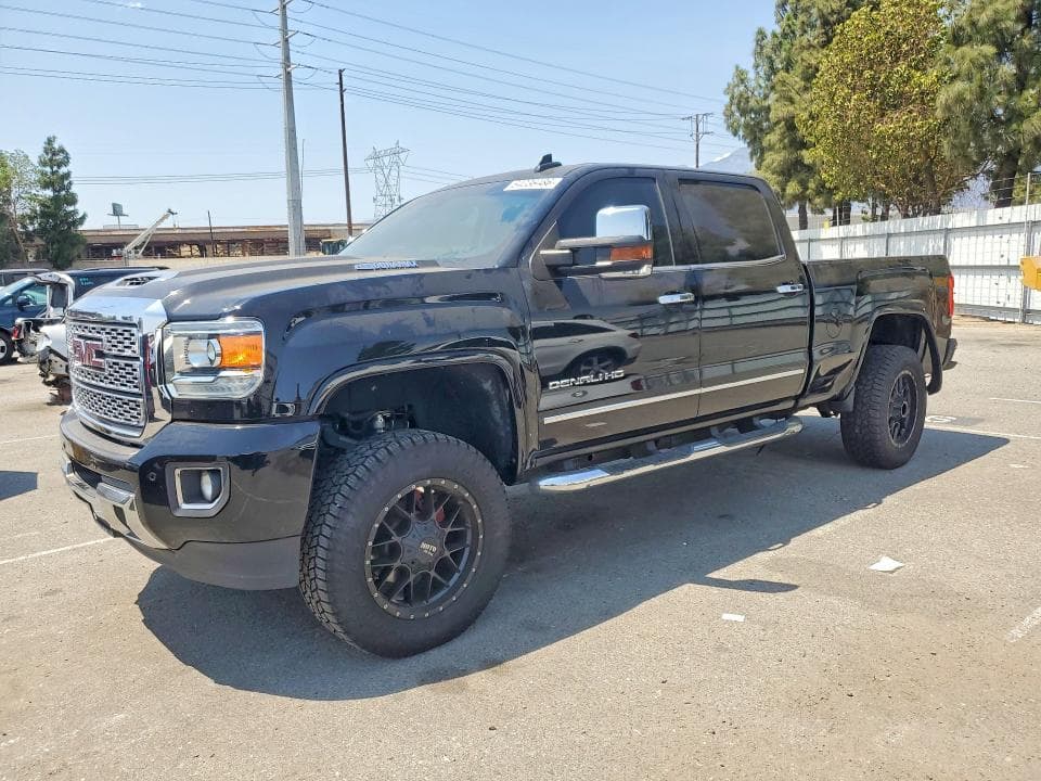 2019 GMC SIERRA K2500 DENALI