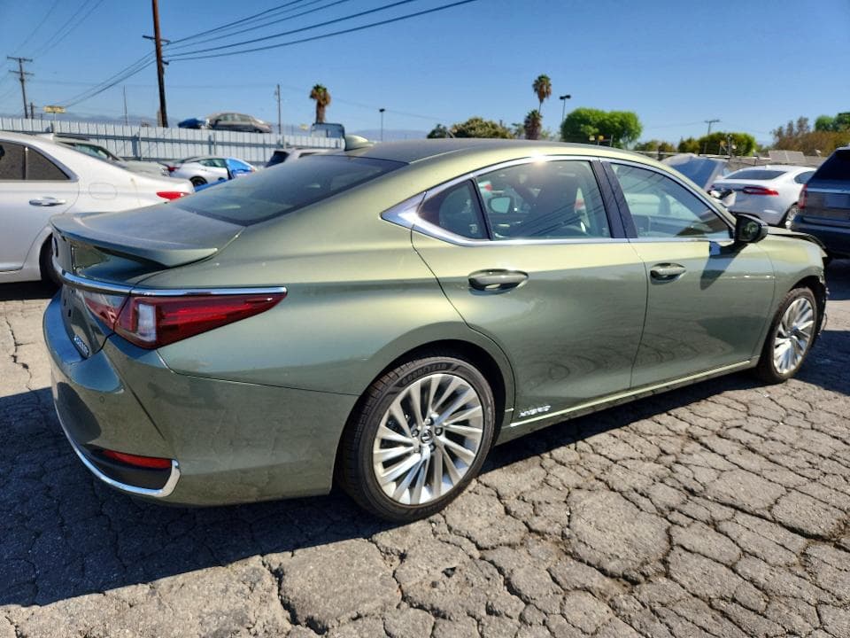2019 LEXUS ES 300H 3