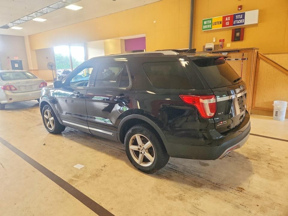 2017 FORD EXPLORER XLT 2