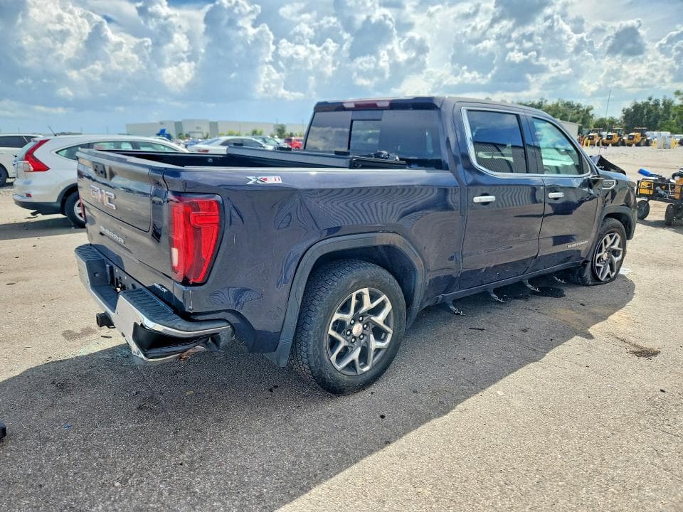 2023 GMC SIERRA K1500 SLT 3
