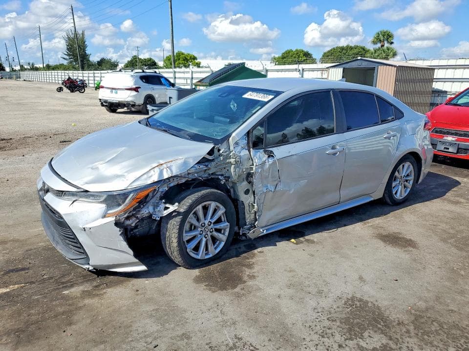 2024 TOYOTA COROLLA LE - 1