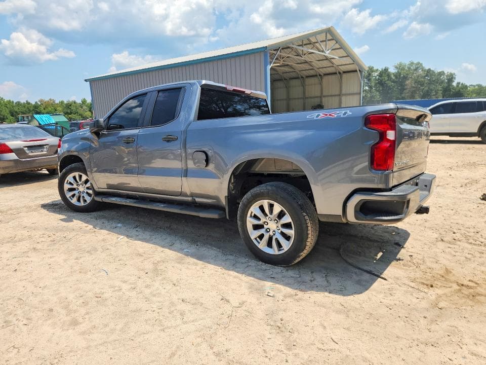 2020 CHEVROLET SILVERADO K1500 CUSTOM 2