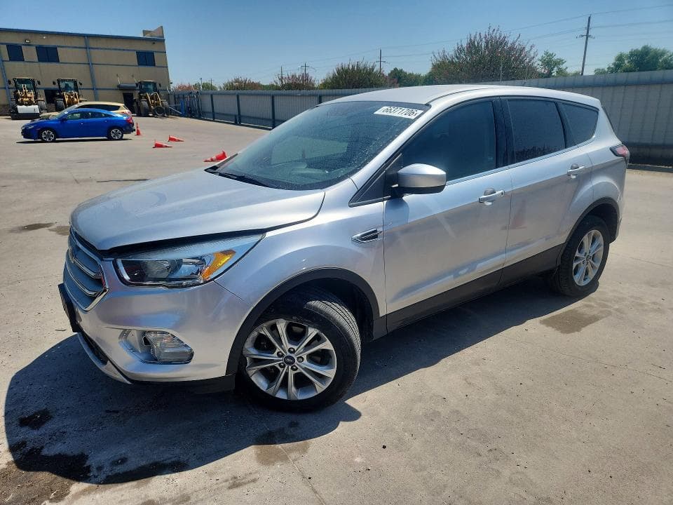 2017 FORD ESCAPE SE - 1