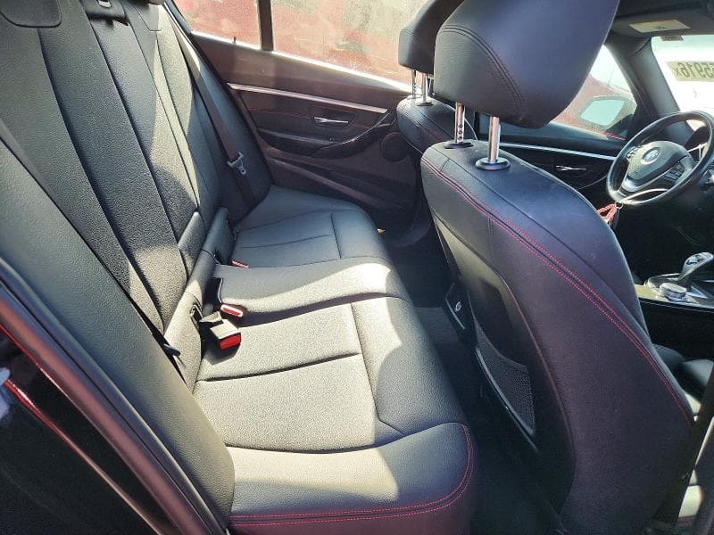 2018 BMW 330 XI 10