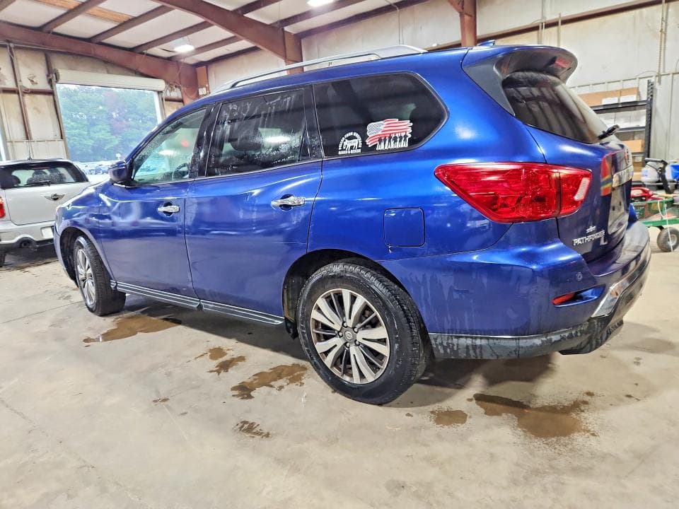 2020 NISSAN PATHFINDER SV 2