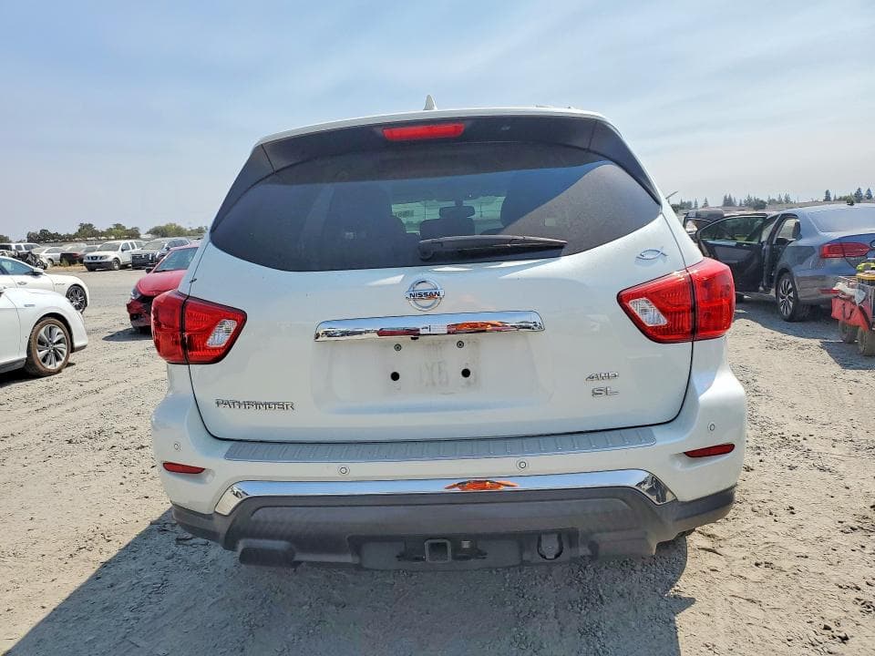 2019 NISSAN PATHFINDER SL 6
