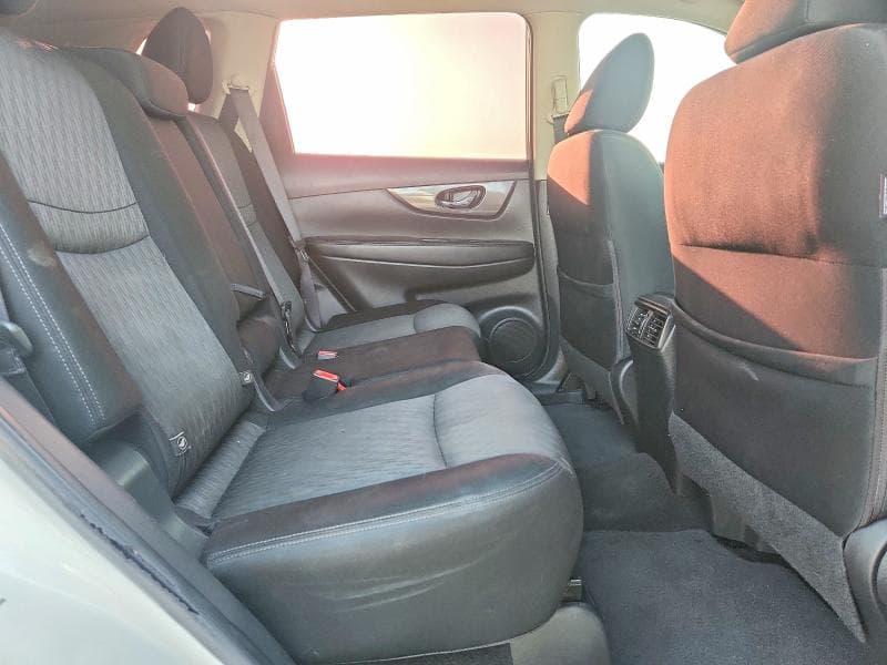 2017 NISSAN ROGUE SV 11