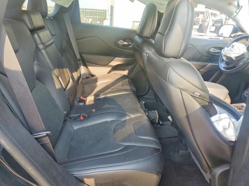 2019 JEEP CHEROKEE LIMITED 11