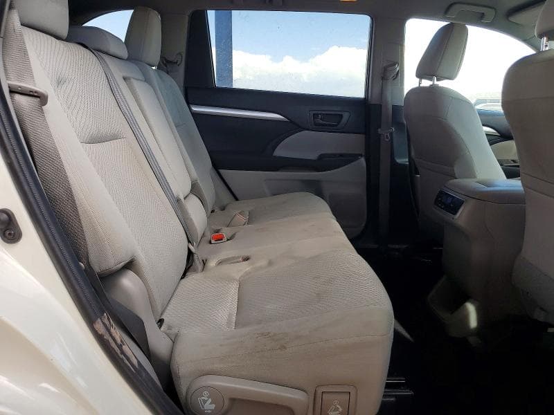 2019 TOYOTA HIGHLANDER LE 10