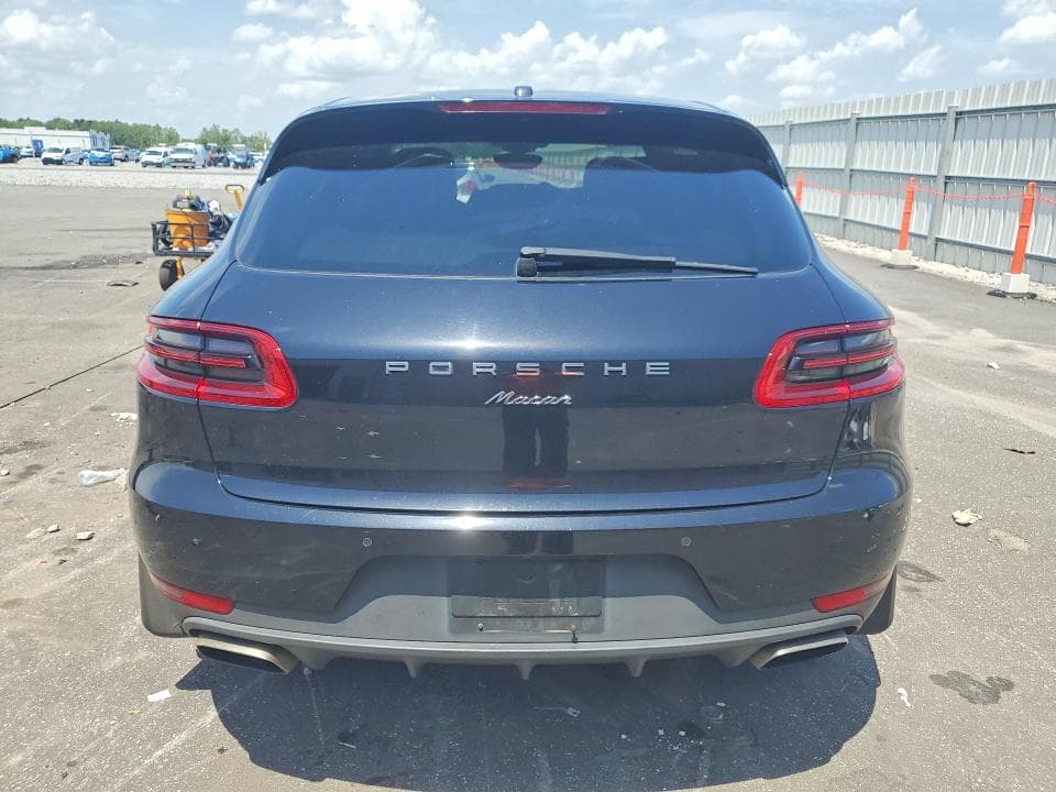 2017 PORSCHE MACAN 6