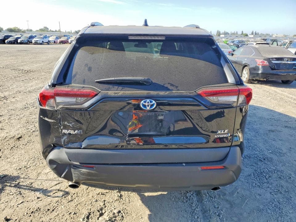 2019 TOYOTA RAV4 HYBRID XLE 6