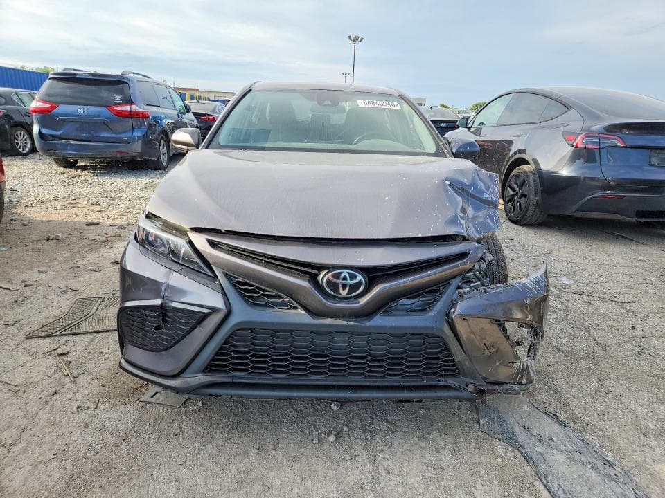 2021 TOYOTA CAMRY 5