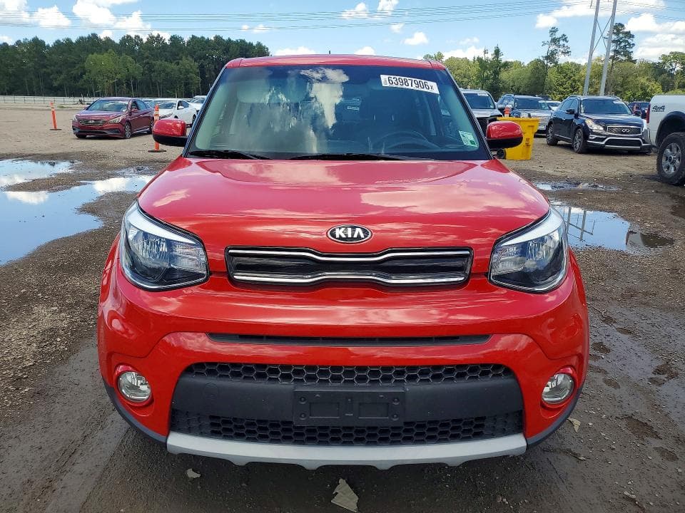 2019 KIA SOUL + 5