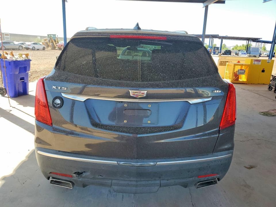 2017 CADILLAC XT5 LUXURY 6