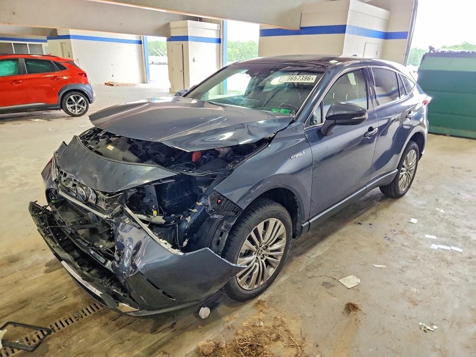 2021 TOYOTA VENZA LIMITED - 1