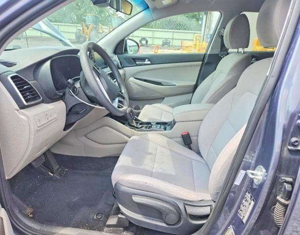 2021 HYUNDAI TUCSON SE 7