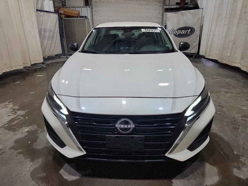 2024 NISSAN ALTIMA SV 5