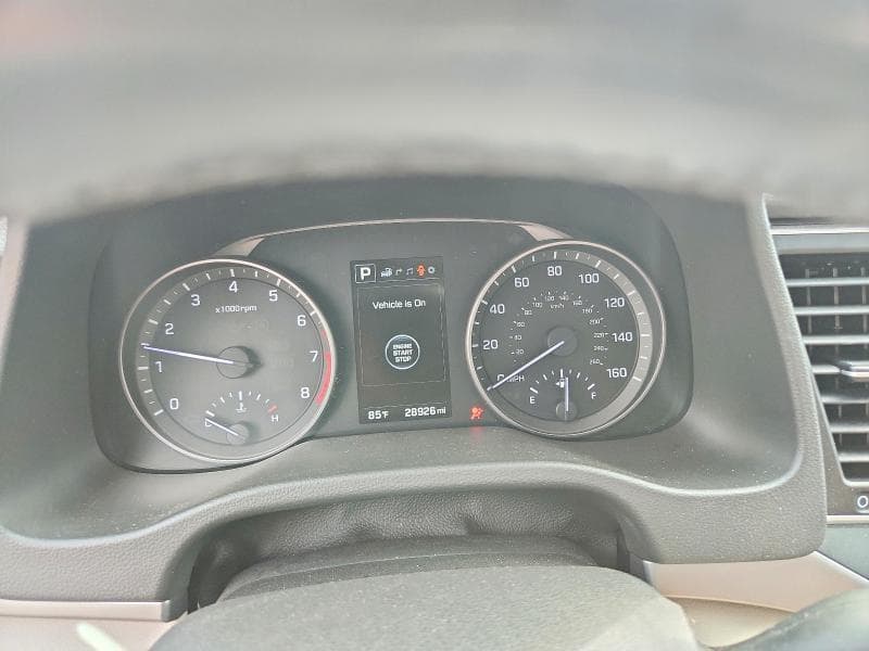 2017 HYUNDAI ELANTRA LIMITED 9