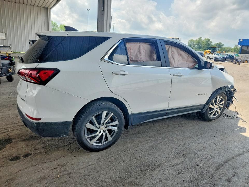 2022 CHEVROLET EQUINOX LT 3