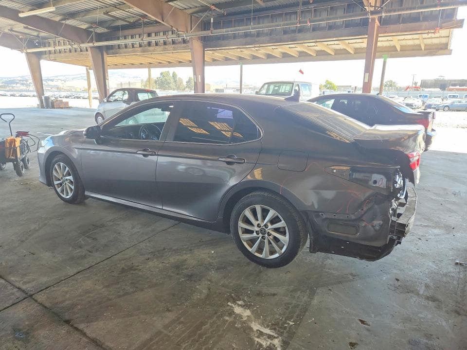 2022 TOYOTA CAMRY LE 2