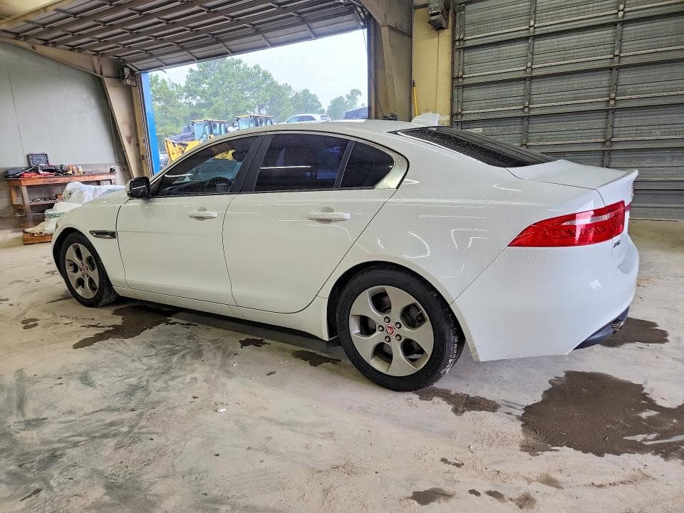 2018 JAGUAR XE 2