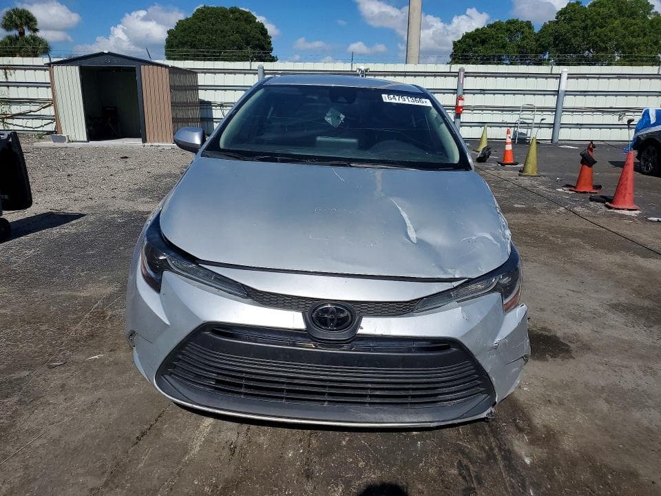 2024 TOYOTA COROLLA LE 5