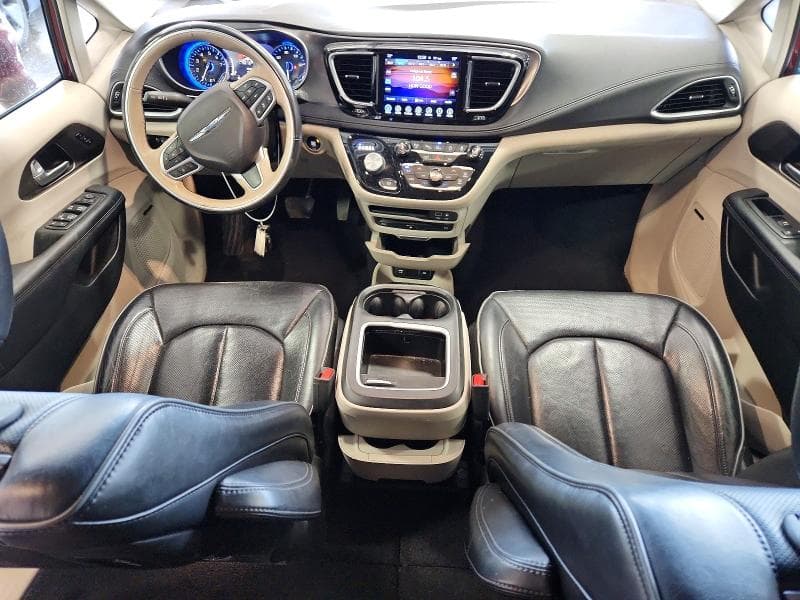 2017 CHRYSLER PACIFICA LIMITED 8