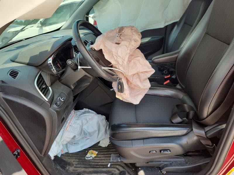 2018 CHEVROLET TRAX 1LT 7