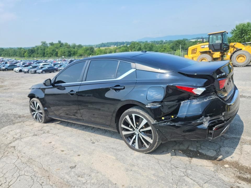 2022 NISSAN ALTIMA SR 2